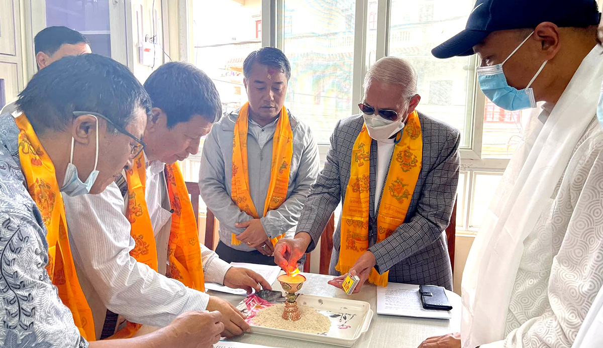 'आदिवासी अध्ययन केन्द्र' बनाउने २० वर्षे रोडम्यापसहित तामाङ पुस्तकालयको प्रथम अधिवेशन सम्पन्न, योञ्जनको अध्यक्षतामा नौ सदस्यीय बोर्ड गठन